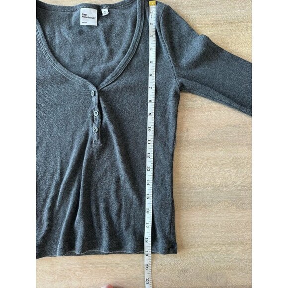 Aritzia TNA HomeStretch Rib Henley Longsleeve Dark Heather Gray Size Small - Picture 5 of 6
